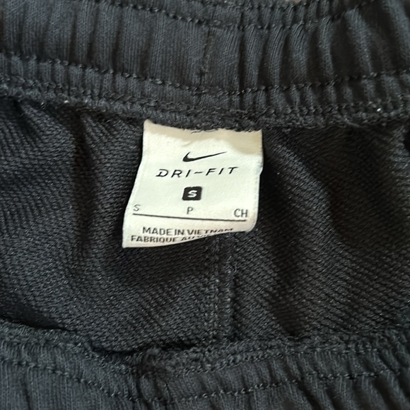 Nike Sweatpants - Picture 3 of 4